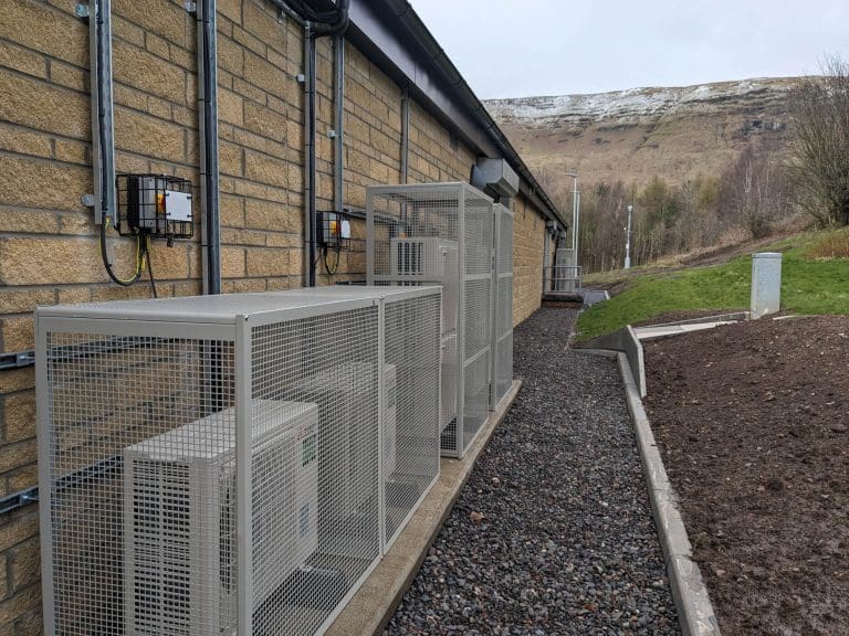 How do heat pumps work?