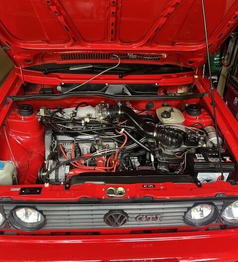 the engine bay of Richards VW Golf GTI