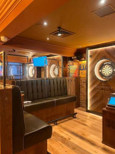 electrical-install-oneills-glasgow-7